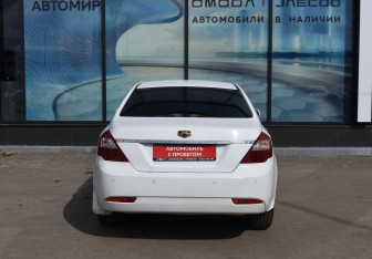 Подержанный автомобиль Geely Emgrand EC7 Sedan 2014 года (6 фото)