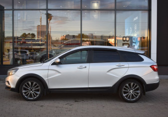 Подержанный автомобиль LADA (ВАЗ) Vesta Wagon 2018 года (8 фото)