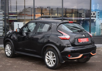 Подержанный автомобиль Nissan Juke 2014 года (7 фото)