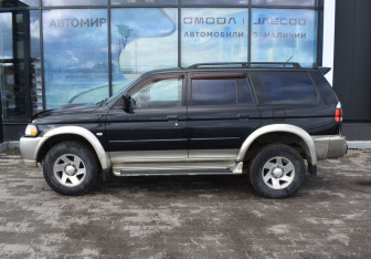Подержанный автомобиль Mitsubishi Pajero Sport 2007 года (8 фото)