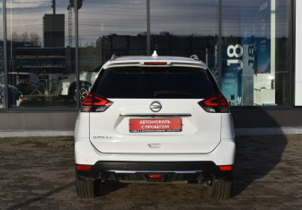 Подержанный автомобиль Nissan X-Trail 2021 года (6 фото)