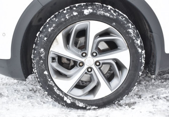 Подержанный автомобиль Kia Sorento 2016 года (9 фото)