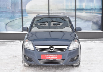 Подержанный автомобиль Opel Zafira Compactvan 2012 года (2 фото)