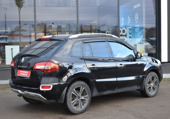 Подержанный автомобиль Renault Koleos 2008 года (5 фото)