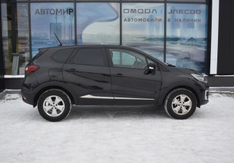 Подержанный автомобиль Renault Kaptur 2021 года (4 фото)