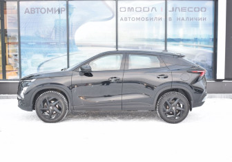 Подержанный автомобиль Omoda C5 2022 года (8 фото)