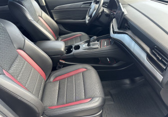 Подержанный автомобиль Haval F7x 2022 года (10 фото)