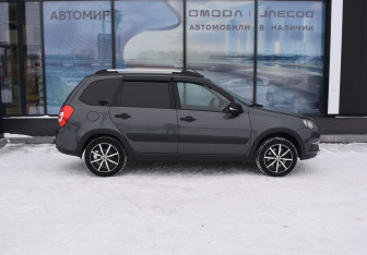 Подержанный автомобиль LADA (ВАЗ) Granta Wagon 2021 года (4 фото)