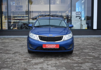 Подержанный автомобиль Kia Rio Sedan 2013 года (2 фото)