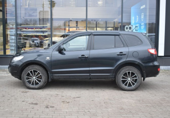 Подержанный автомобиль Hyundai Santa Fe 2007 года (8 фото)