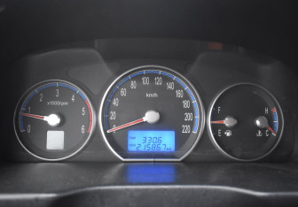 Подержанный автомобиль Hyundai Santa Fe 2008 года (13 фото)