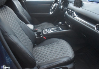 Подержанный автомобиль Mazda CX-5 2019 года (10 фото)