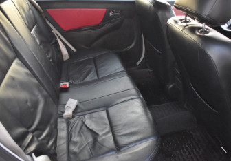 Подержанный автомобиль Geely MK Cross 2012 года (10 фото)