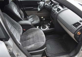 Подержанный автомобиль Renault Megane Sedan 2006 года (10 фото)