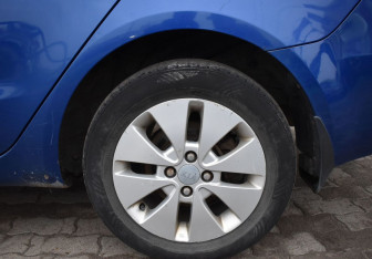 Подержанный автомобиль Kia Rio Sedan 2013 года (9 фото)