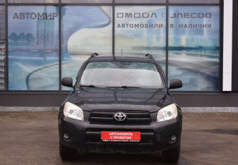 Подержанный автомобиль Toyota RAV4 2007 года (2 фото)