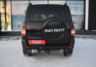 Подержанный автомобиль УАЗ Patriot 2015 года (6 фото)