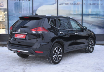 Подержанный автомобиль Nissan X-Trail 2020 года (5 фото)