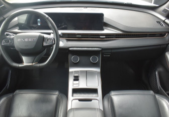 Подержанный автомобиль Exeed LX 2024 года (12 фото)
