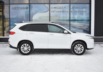 Подержанный автомобиль Haval M6 2023 года (4 фото)
