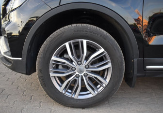 Подержанный автомобиль Geely Atlas Pro 2022 года (9 фото)