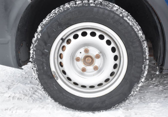 Подержанный автомобиль Volkswagen Transporter Van 2016 года (9 фото)