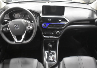 Подержанный автомобиль Changan Alsvin 2023 года (12 фото)