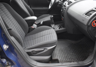 Подержанный автомобиль Renault Megane Sedan 2007 года (10 фото)