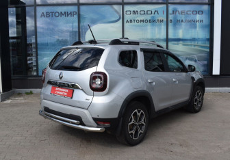 Подержанный автомобиль Renault Duster 2021 года (5 фото)