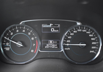 Подержанный автомобиль Subaru Forester Suv 2018 года (17 фото)