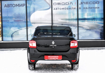 Подержанный автомобиль Renault Logan Sedan 2022 года (6 фото)