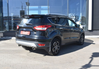Подержанный автомобиль Ford Kuga 2014 года (5 фото)