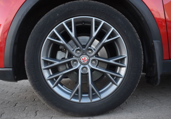 Подержанный автомобиль FAW Bestune T55 2023 года (9 фото)