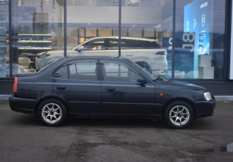 Подержанный автомобиль Hyundai Accent Sedan 2008 года (4 фото)