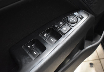 Подержанный автомобиль Hyundai Elantra Sedan 2019 года (13 фото)