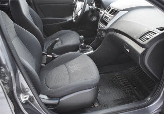 Подержанный автомобиль Hyundai Solaris Sedan 2016 года (10 фото)