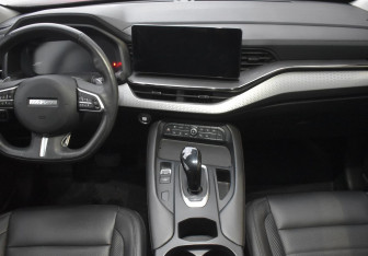 Подержанный автомобиль Haval F7x 2022 года (12 фото)