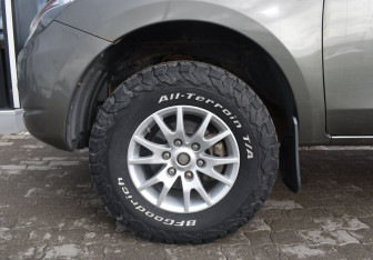 Подержанный автомобиль Mitsubishi L200 2015 года (9 фото)