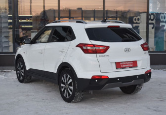 Подержанный автомобиль Hyundai Creta 2017 года (7 фото)