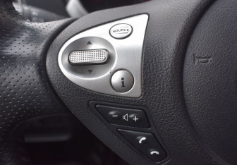 Подержанный автомобиль Nissan Juke 2014 года (15 фото)