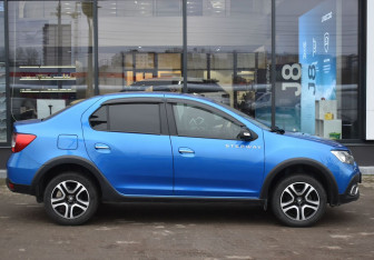 Подержанный автомобиль Renault Logan Sedan 2019 года (4 фото)