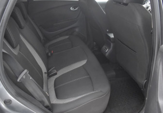 Подержанный автомобиль Renault Kaptur 2021 года (11 фото)