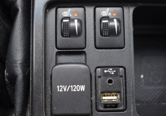 Подержанный автомобиль Toyota Land Cruiser Prado 2015 года (21 фото)