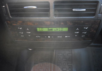 Подержанный автомобиль Toyota Land Cruiser Suv 2014 года (19 фото)