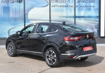Подержанный автомобиль Renault Arkana 2021 года (7 фото)
