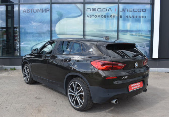 Подержанный автомобиль BMW X2 2018 года (7 фото)