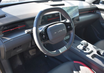 Подержанный автомобиль Jetour Dashing 2023 года (13 фото)