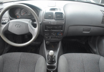 Подержанный автомобиль Hyundai Accent Sedan 2008 года (12 фото)