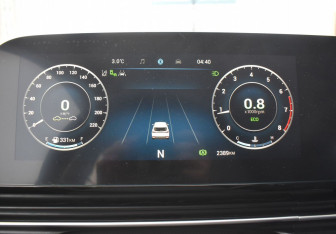 Подержанный автомобиль Omoda C5 2024 года (16 фото)