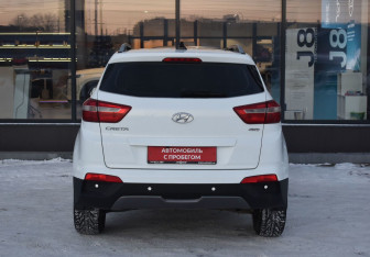 Подержанный автомобиль Hyundai Creta 2017 года (6 фото)